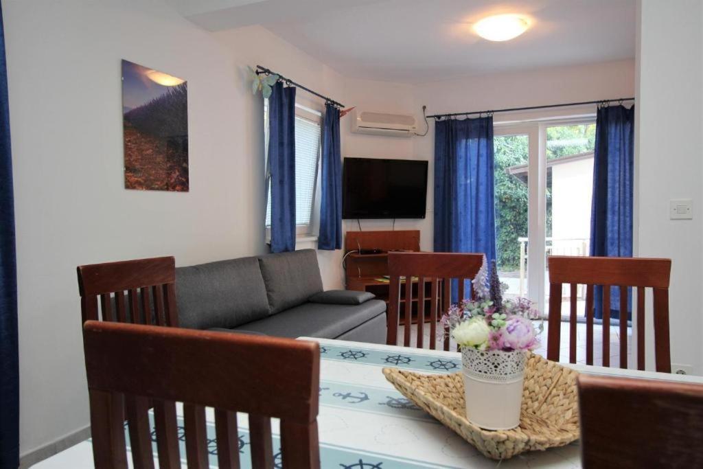 Apartmani Zec Šilo Екстериор снимка